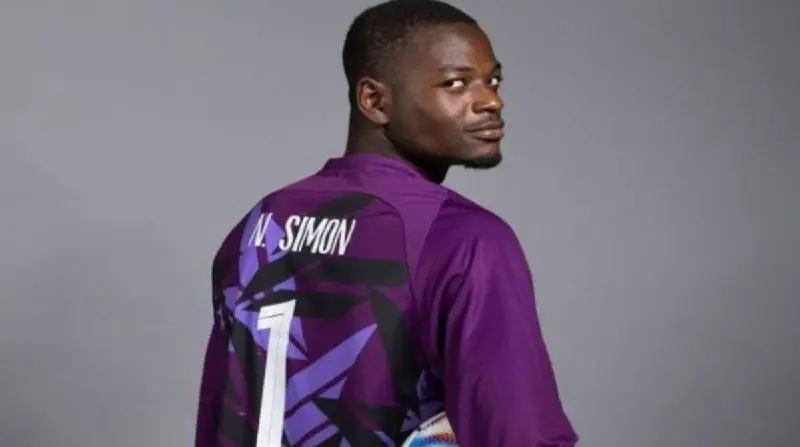 SIMON NGAPANDOUETNBU - CAMER&Uacute;N. Mencionar el apellido del portero suplente de los cameruneses se convierte en todo un reto debido a que tiene tienes de trabalenguas.