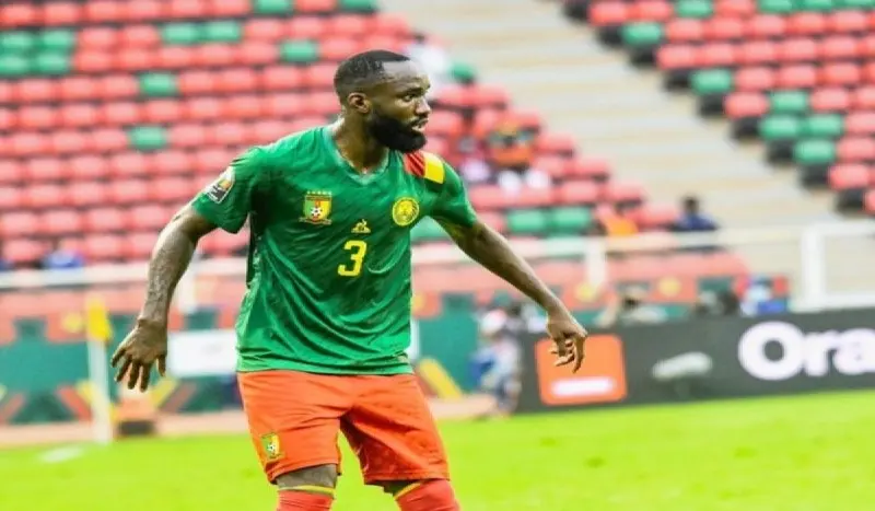 NICOLAS MOUMI NGAMALEU - CAMER&Uacute;N. Si bien este defensa no cuenta con un nombre complicado de mencionar, si posee elementos que pueden confundir a los aficionados y reporteros si es que quieren se&ntilde;alarlo.