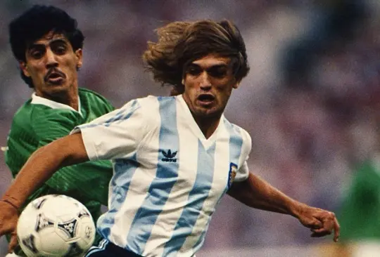 Gabriel Batistuta fue campeón con Argentina, tras vencer a Arabia Saudita en la Copa del Rey Fahd.