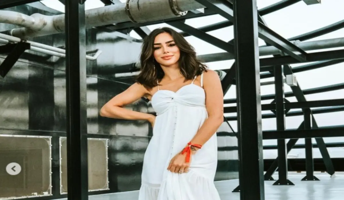 Ella es Bruna Biancardi, brasileña a quien Neymar Jr. presentó recientemente como su pareja, y que se dedica al modelaje.