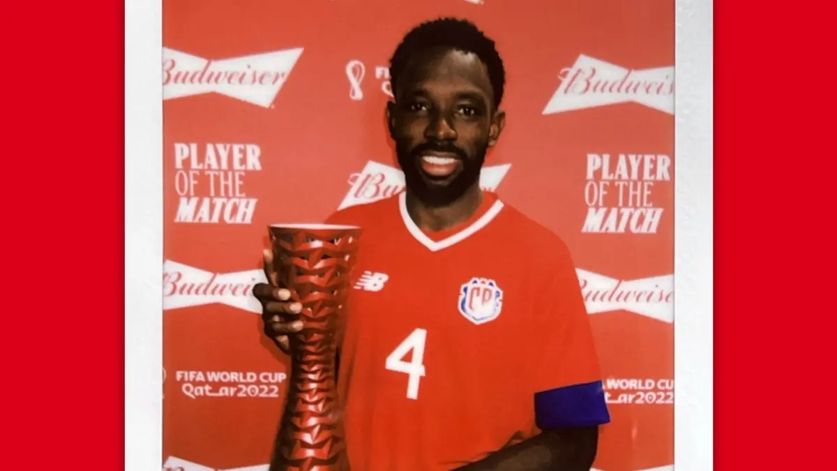 KEYSHER FULLER - COSTA RICA. El defensor costarricense se encargó de darle oxígeno a su país tras conseguir el gol con el que derrotaron a Japón con marcador de 1-0.