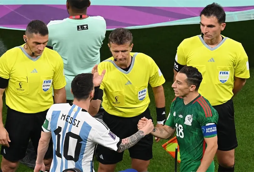 Lionel Messi y Andr&eacute;s Guardado han sido rivales en muchos partidos a lo largo de sus carreras, ahora ambos juegan su quinto Mundial.