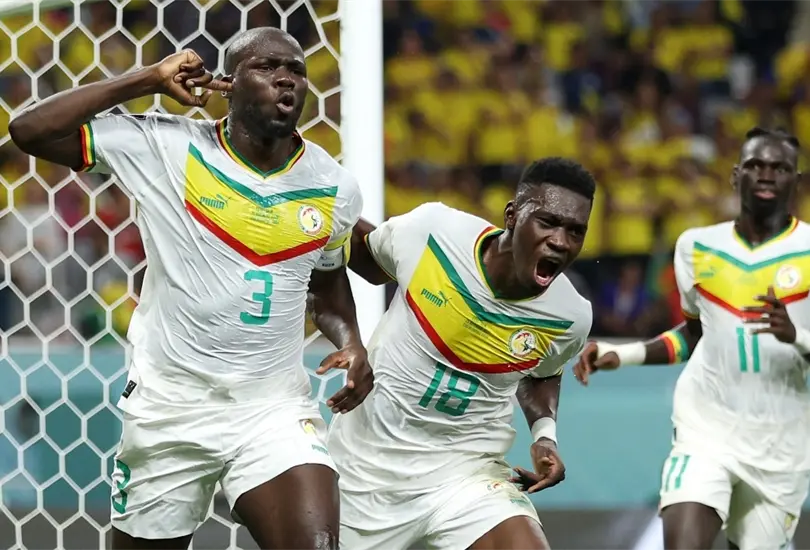 Kalidou Koulibaly anotó el gol que le dio el pase a Senegal a Octavos de Final. Kalidou Koulibaly anotó el gol que le dio el pase a Senegal a Octavos de Final.