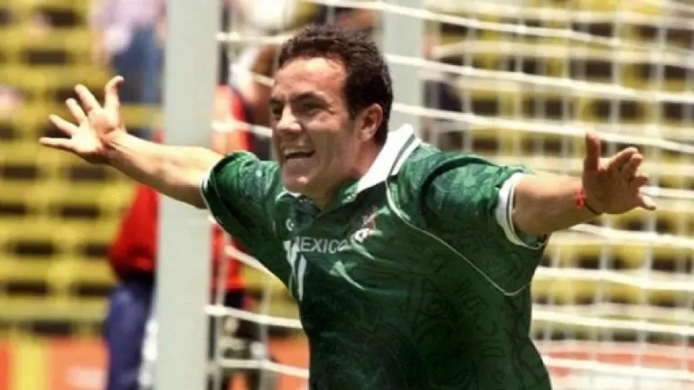 Cuauhtémoc Blanco, figura de la Selección Mexicana. (@FIFAcom)