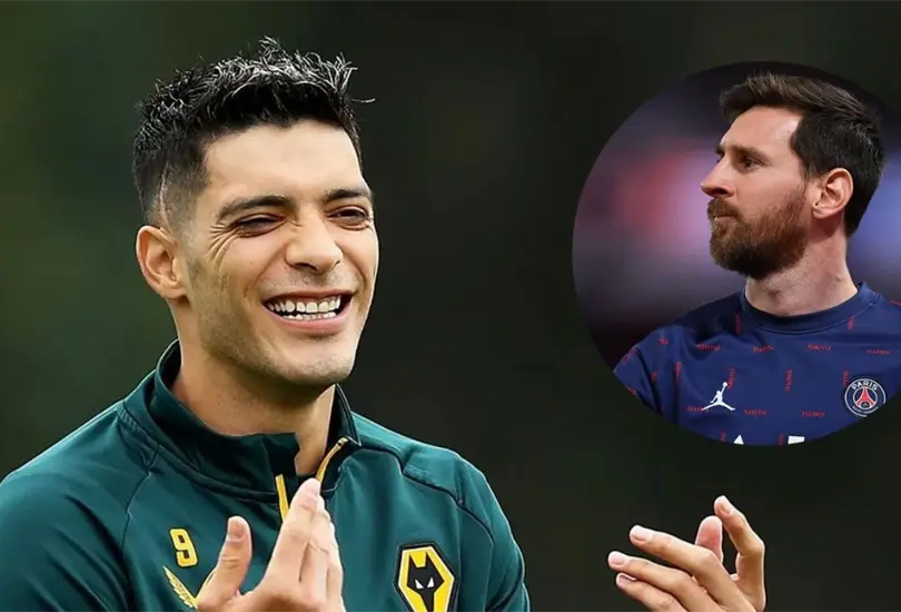 Raúl Jiménez contó en una entrevista el día que se sintió como Lionel Messi en Inglaterra. Raúl Jiménez contó en una entrevista el día que se sintió como Lionel Messi en Inglaterra.