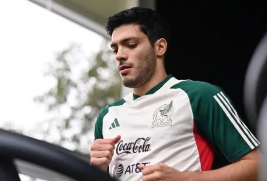 Raúl Jiménez mantiene la esperanza de recuperarse y poder participar con México en el Mundial de Qatar 2022.