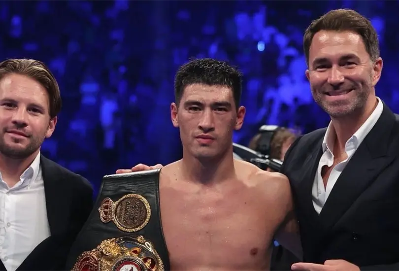 Dmitry Bivol no tuvo piedad del Zurdo Ram&iacute;rez y lo derrot&oacute; en el combate que sostuvieron en Abu Dhabi. 