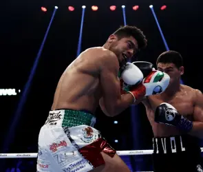 Con todo y derrota: ¿Cuántos millones se embolsó el ´Zurdo´ Ramírez ante Bivol?
