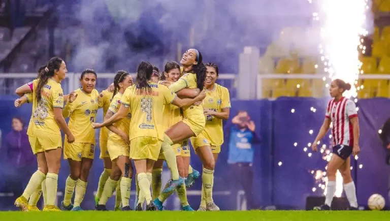 América Femenil venció 3-1 a Chivas en la semifinal de ida. @AmericaFemenil