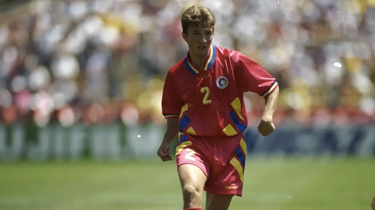 ESTADOS UNIDOS 1994 - RUMANIA, SUECIA Y BULGARIA. Estas selecciones europeas sorprendieron en Norteamérica Rumania llegando hasta Cuartos, mientras que Suecia y Bulgaria a Semifinales. En conjunto eliminaron a equipos como Argentina, México y Alemania.