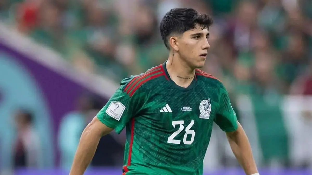 KEVIN ÁLVAREZ. El lateral derecho mexicano dejó gratas sensaciones en Qatar, por lo que pinta para hacerse con un lugar para el futuro; a Norteamérica 2026 podría alinear con 27 años de edad.