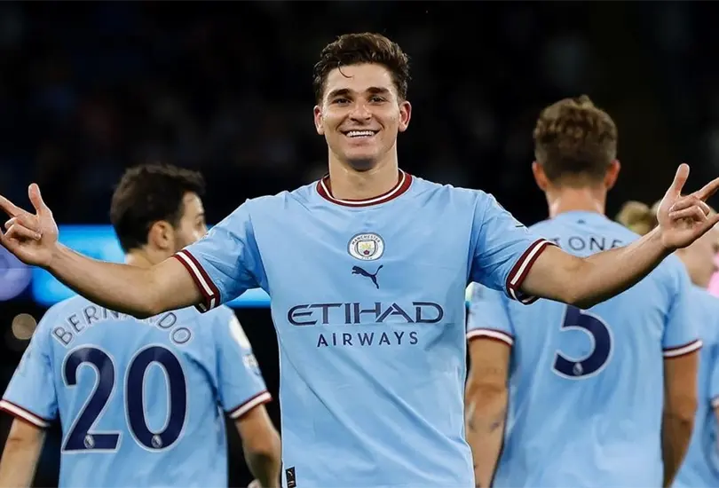 Julián Álvarez es una de las grandes promesas de Argentina y el Manchester City Julián Álvarez es una de las grandes promesas de Argentina y el Manchester City