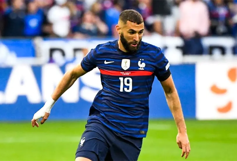 Karim Benzema anunci&oacute; su retiro de la Selecci&oacute;n de Francia