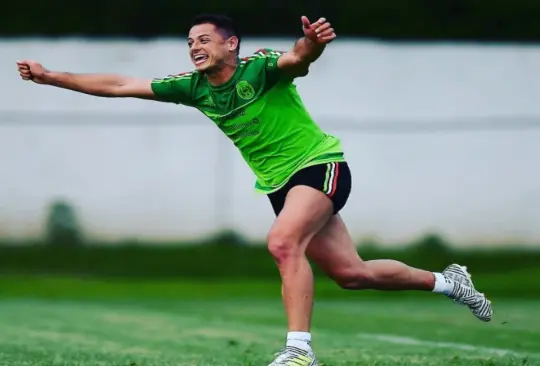 Chicharito no formó parte de la convocatoria para el Mundial de Qatar 2022 debido a problemas extra cancha.