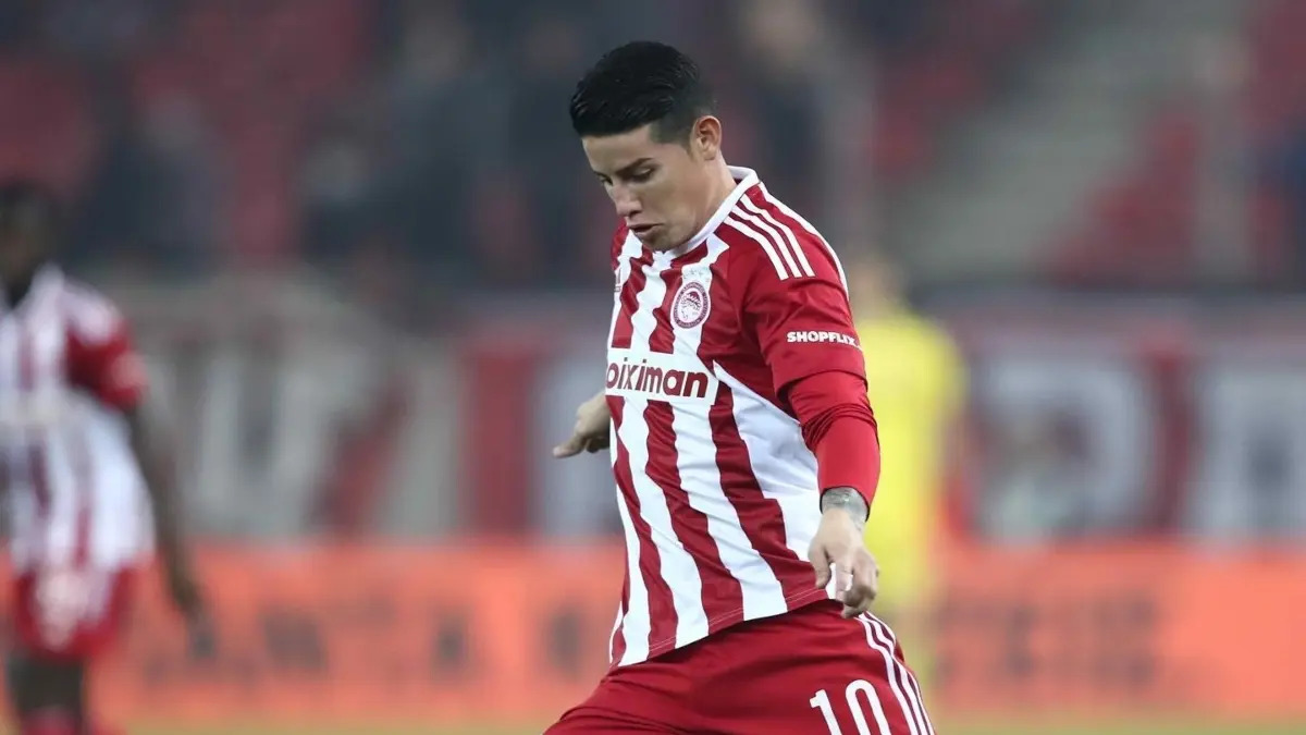 JAMES RODR&Iacute;GUEZ. El mediocampista colombiano ha descartado todo v&iacute;nculo con su padre alcoh&oacute;lico, Wilson Rodr&iacute;guez, el cual lo dej&oacute; a los tres a&ntilde;os. Por ese hecho se ha esforzado en poner su nombre en la camiseta.