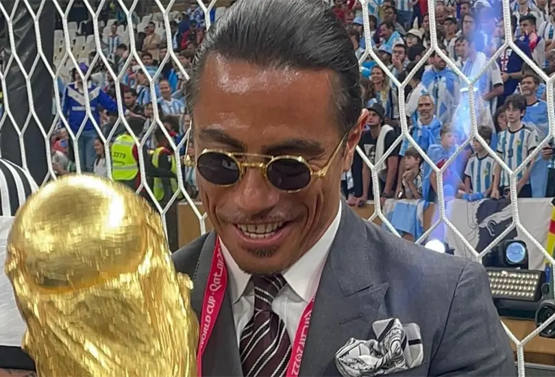 El chef Salt Bae caus&oacute; pol&eacute;mica durante los festejos de la Selecci&oacute;n de Argentina.