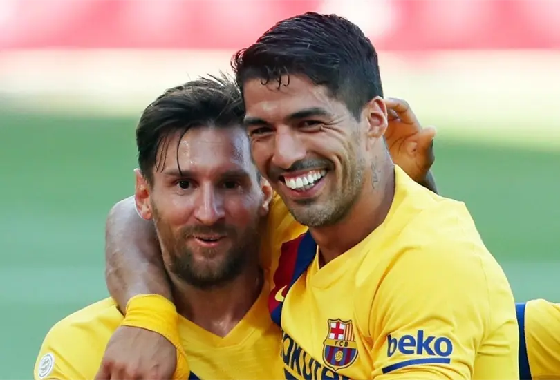 Luis Su&aacute;rez meditar&iacute;a su fichaje con Cruz Azul en compa&ntilde;&iacute;a de Luis Su&aacute;rez.