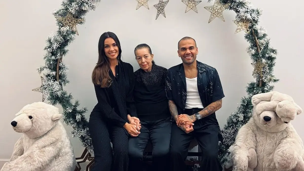 Dani Alves estuvo acompa&ntilde;ado de Joana Sanz y sus familiares m&aacute;s cercanos.