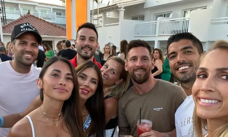 Lionel Messi y Luis Suárez son amigos de hace años. (@leomessI)