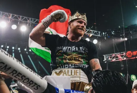 Saúl Canelo Álvarez aparte de ser un exitoso boxeador también es un empresario, ya que tiene múltiples negocios en México y Estados Unidos. 