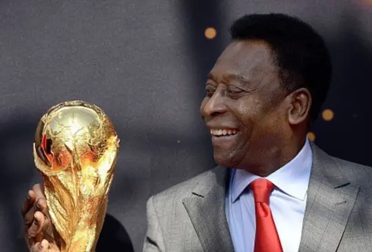 Pelé utilizó sus redes sociales para mandar un mensaje sobre su estado de salud.