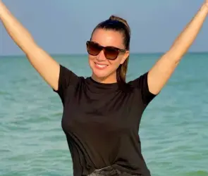 Mariazel relata el "regaño" que recibió por usar bikini en playas de Qatar