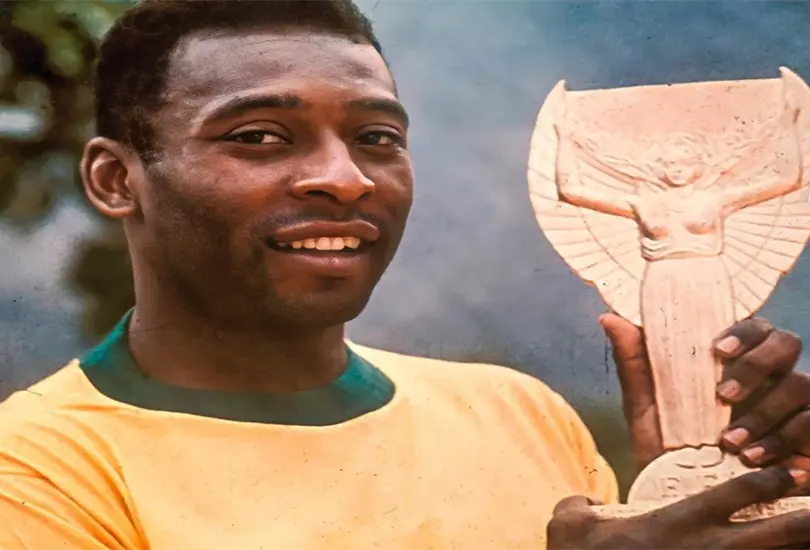 Pel&eacute; es uno de los jugadores m&aacute;s laureados en la historia del futbo, lo que lo mantienen como uno de los mejores jugadores de la historia.