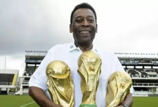 Edson Arantes do Nascimento, mejor conocido como Pelé, ha quedado inmortalizado en la historia del futbol.