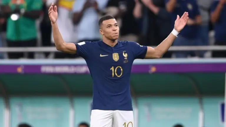 Mbappé cambiaría de posición ante Argentina.
