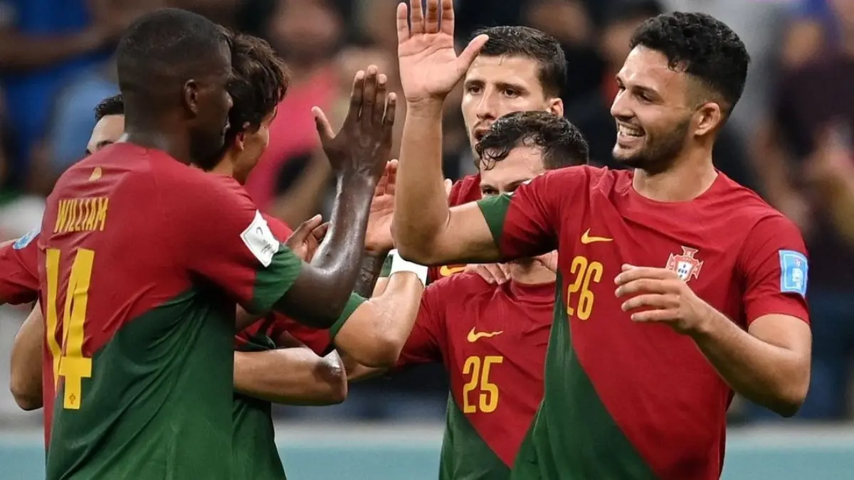 En la ronda de Octavos de Final hubo dos tandas de penaltis y dos goleadas de consideraci&oacute;n, provocando as&iacute; que nuevos nombres se asomaran en los premios MVP y tambi&eacute;n otros m&aacute;s volvieran a repetir.