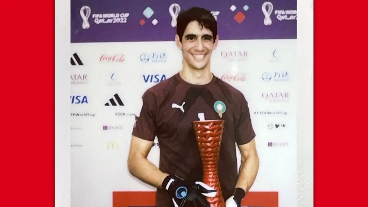 YASSINE BOUNOU - MARRUECOS. El portero del Sevilla fue fundamental para su pa&iacute;s en el 0-0 contra Espa&ntilde;a, pero lo fue todav&iacute;a m&aacute;s en la ronda de penales. Tap&oacute; dos disparos para que su pa&iacute;s avanzara a Cuartos de Final.