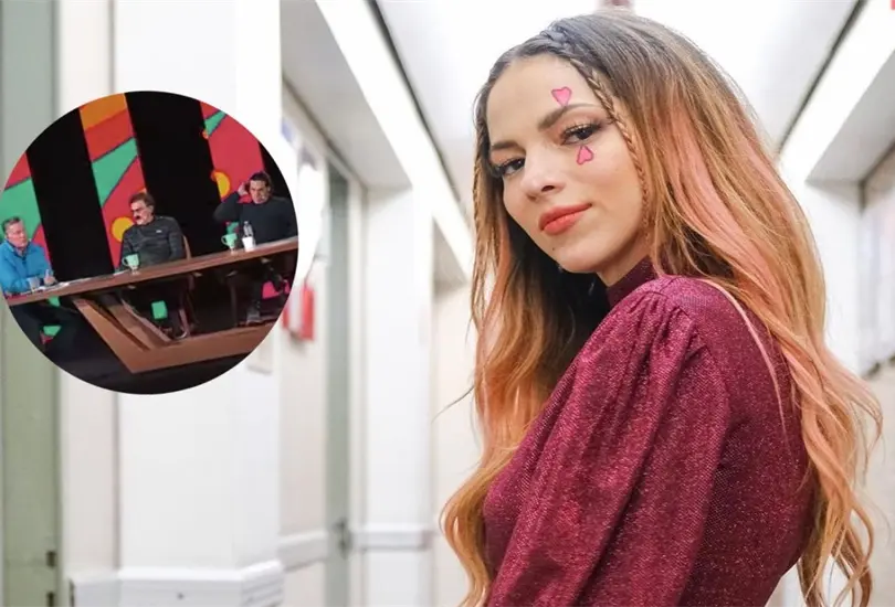 Además de su talento para cantar, Paty Cantú demostró su talento para analizar futbol. Además de su talento para cantar, Paty Cantú demostró su talento para analizar futbol.