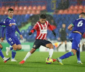 ´Nene´ Beltrán le da la victoria a Chivas ante Getafe tras no ir a Qatar 2022