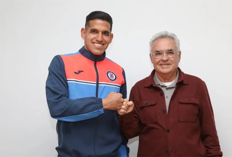 Reportan que &Aacute;lvaro D&aacute;vila estar&iacute;a fuera de Cruz Azul; &iquest;cu&aacute;l ser&iacute;a la raz&oacute;n?