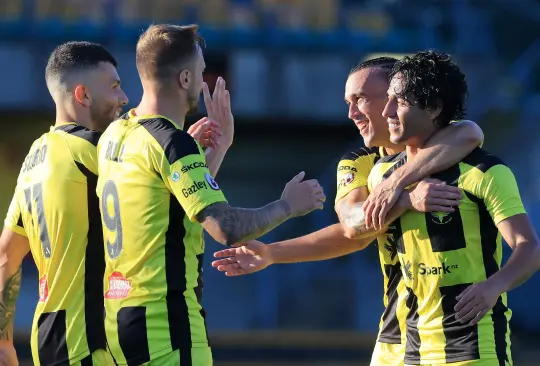 Gael Sandoval anota un GOLAZO en el triunfo del Wellington Phoenix Gael Sandoval anota un GOLAZO en el triunfo del Wellington Phoenix