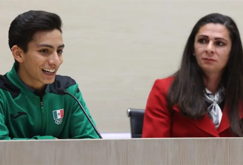 Ana Guevara condiciona a Donovan Carrillo para que siga recibiendo la beca Conade Ana Guevara condiciona a Donovan Carrillo para que siga recibiendo la beca Conade