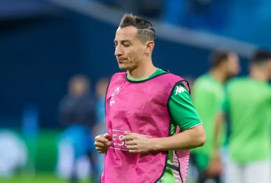 Guardado anota en la feria de goles entre Zenit y Real Betis en Europa League