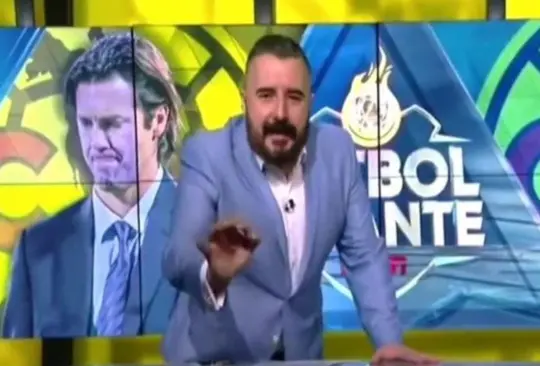 Álvaro Morales explota y advierte a Solari: ganas a Pumas o te vas a la... Álvaro Morales explota y advierte a Solari: ganas a Pumas o te vas a la...