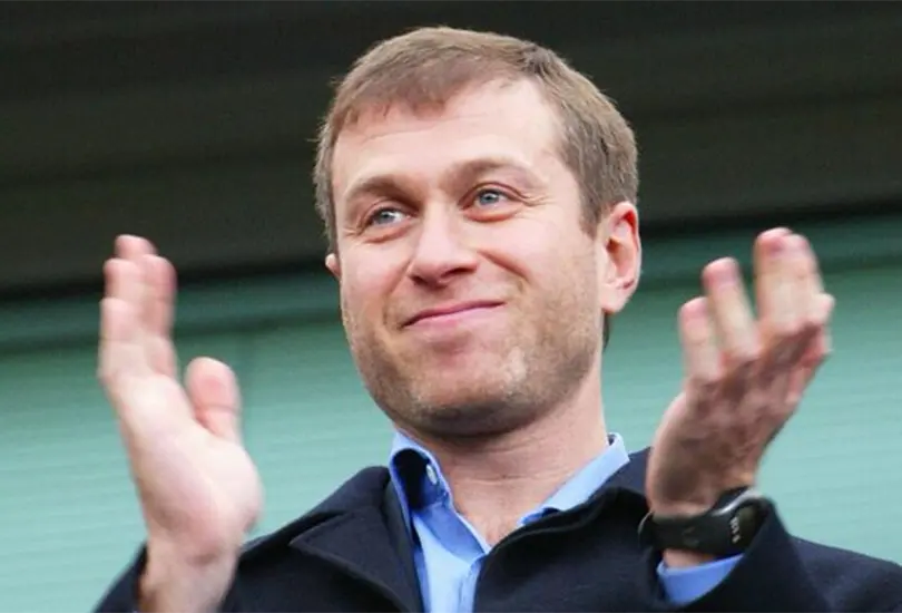 Roman Abramovich renuncia a la administraci&oacute;n del Chelsea