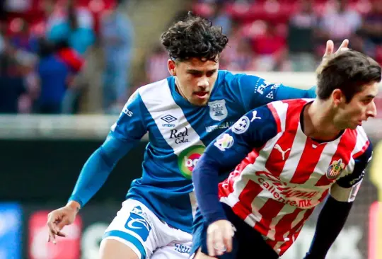 Chivas se queja del arbitraje en redes sociales tras voltereta del Puebla