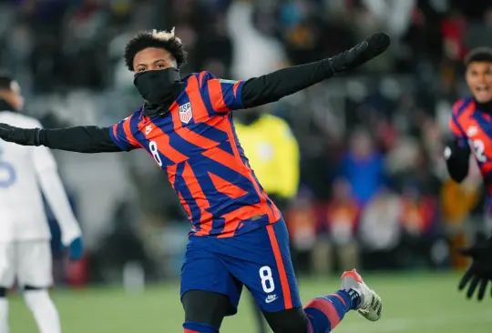 Par de jugadores sufren hipotermia en partido entre EEUU y Honduras Par de jugadores sufren hipotermia en partido entre EEUU y Honduras