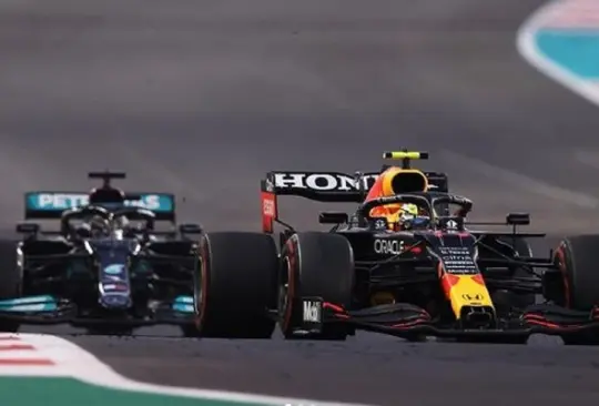 Verstappen venció a Hamilton en Abu Dhabi