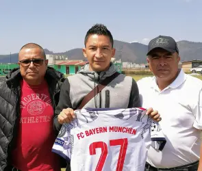 César Villaluz ficha con el Deportivo Zaragoza, club de una liga regional en Puebla