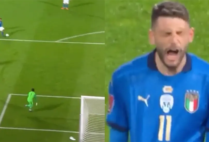 Domenico Berardi no pudo aprovechar una oportunidad de gol con la portería vacía Domenico Berardi no pudo aprovechar una oportunidad de gol con la portería vacía