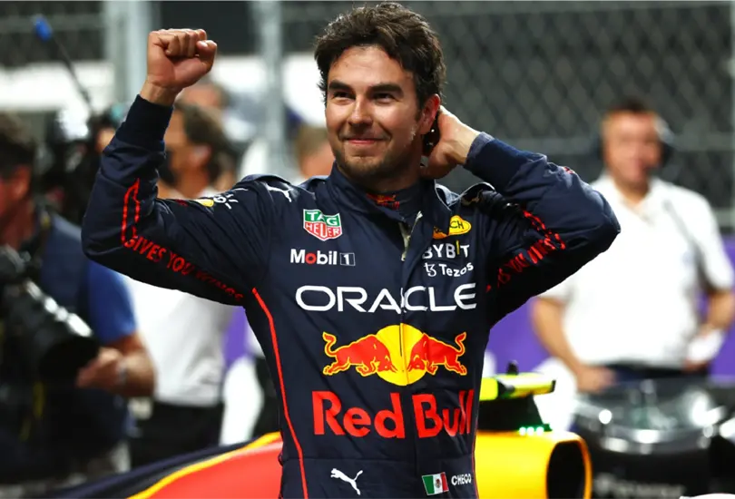 Checo celebr&oacute; su pole