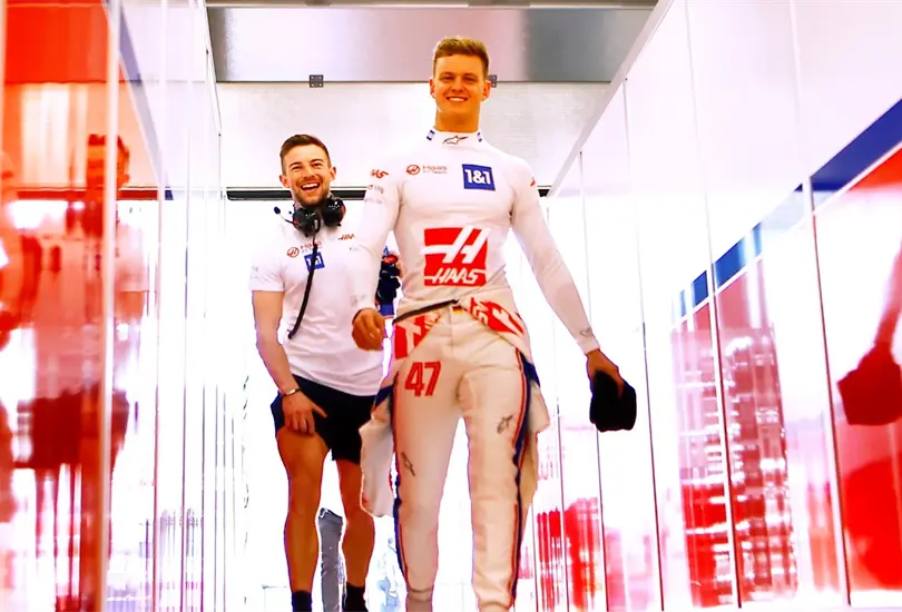 Mick Schumacher salió ileso de su accidente en el GP de Arabia Saudita Mick Schumacher salió ileso de su accidente en el GP de Arabia Saudita