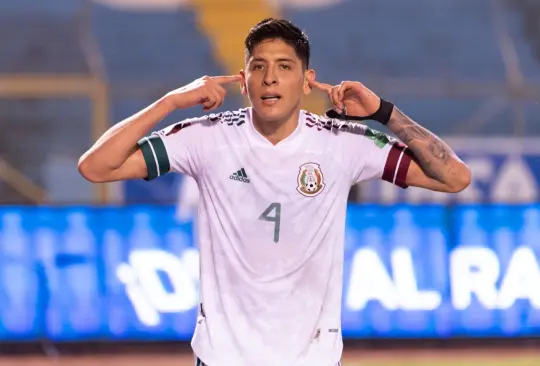 Edson Álvarez celebra su gol ante Honduras.