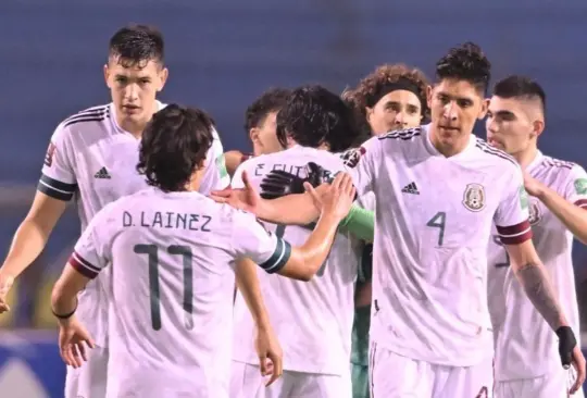 México celebra su victoria ante Honduras.