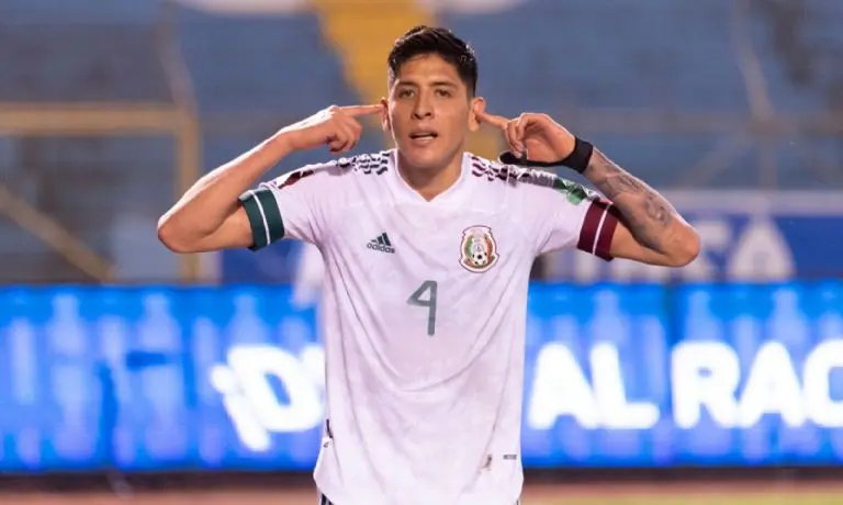 Edson Álvarez fue buscado por el Stade Rennais - Archivo Referee