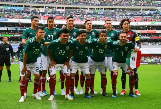 Se filtran fotos de jugadores con la próxima camiseta verde de México